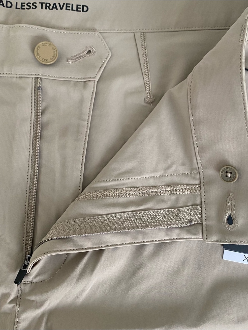 NEW Rhone 8" Resort Shorts in Sandalo Khaki Men’s Size 35 - Picture 7 of 10